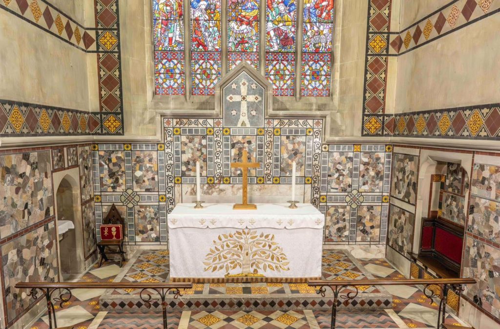 Photo of reredos